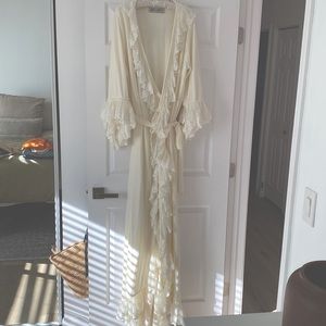 Hopeless Romantic Ivory robe